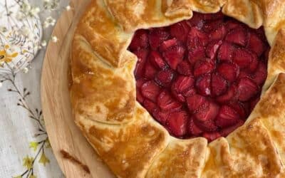 Fruchtige Erdbeer-Galette